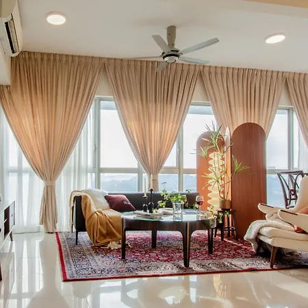 Naibnb In Regalia Residence Kuala Lumpur Exterior photo
