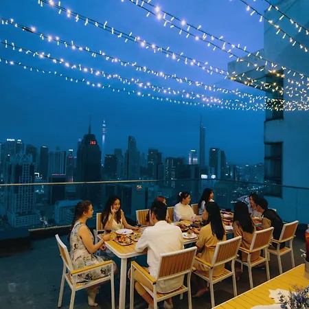 Naibnb In Regalia Residence Kuala Lumpur Exterior photo