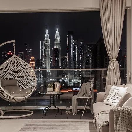 Naibnb In Regalia Residence Kuala Lumpur Exterior photo