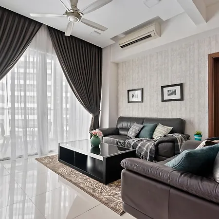 Naibnb In Regalia Residence Kuala Lumpur Exterior photo