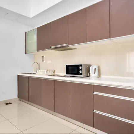 Naibnb In Regalia Residence Kuala Lumpur Exterior photo