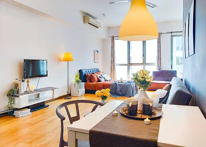 Naibnb In Regalia Residence