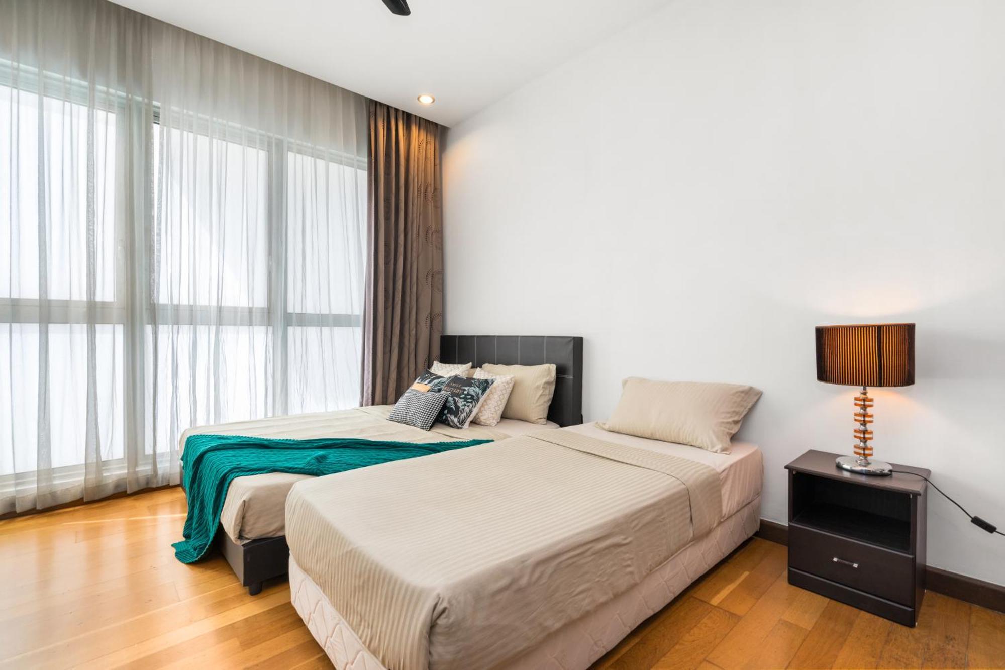 Naibnb In Regalia Apartment