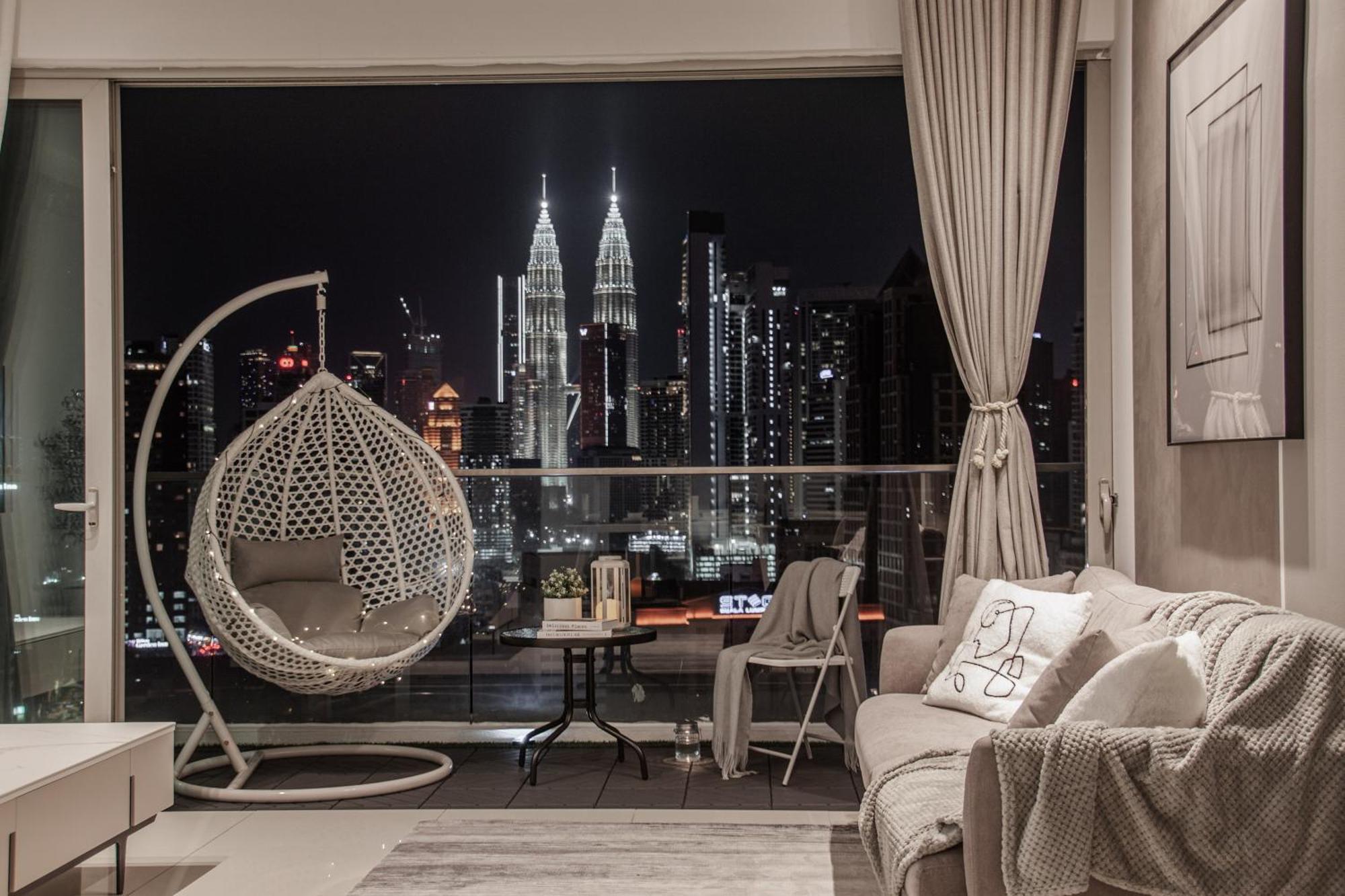Apartment Naibnb In Regalia Kuala Lumpur